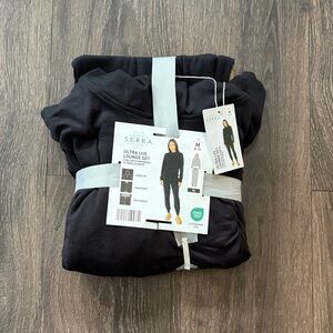 Serra Ultra Lux Lounge Set in Deep Black